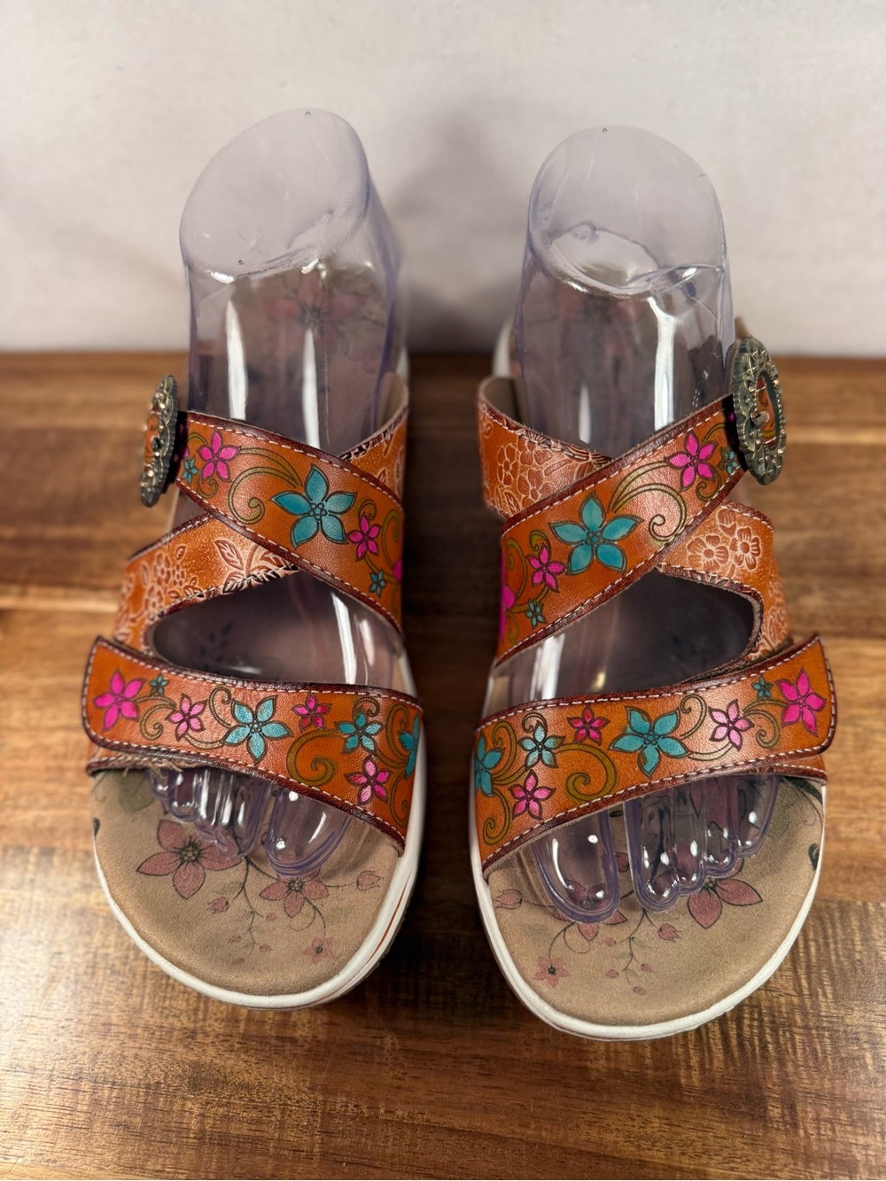 L'Artiste Spring Step Hand Painted Leather Wedge Sandal Brown/Pink/Turquoise 9